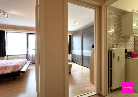 Centraal gelegen appartement met 2 slaapkamers, Mariakerke - Oostende - Photo 3