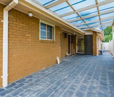 Please contact catie@sweeneyea.com.au for private inspections. - Photo 3