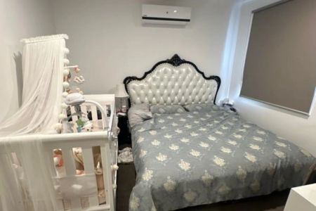 Modern Three Bedroom Townhouse - Photo 3