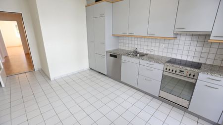 Ruhiger Innenhof hinter dem Tramdepot Wiesenplatz - Photo 3