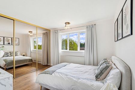 2 Bed Flat, Kingfisher Court, SW19 - Photo 5