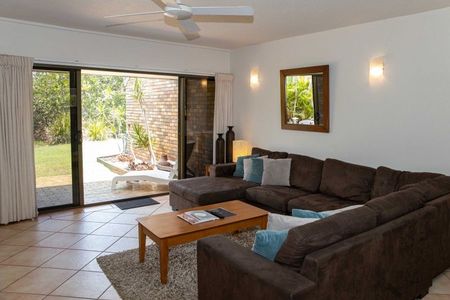 Fully Furnished 2-Bedroom Townhouse at Glen Eden Beach Resort - Photo 4