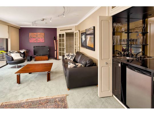 6/3 Park Avenue, Crawley - Photo 1