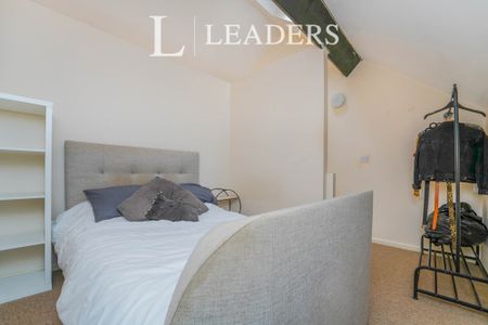 1 bedroom maisonette to rent Chelsea Court, Southgate Street, GL1 - Photo 3