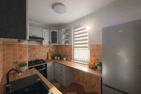 Mieszkanie z balkonem, salon z oddzielną kuchnią i garderobą - Photo 3