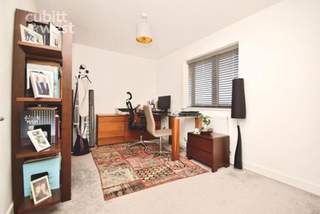 5 bedroom detached bungalow to rent - Photo 4