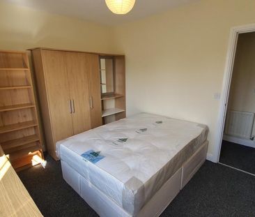 4 bedroom townhouse to rent - Photo 4