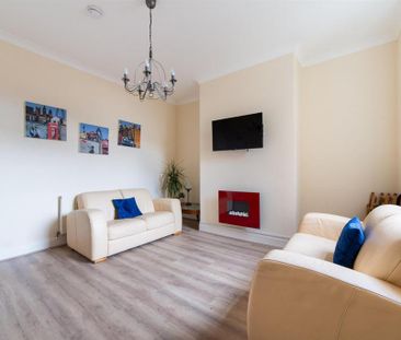 6 bedroom terraced house to rent - Photo 2