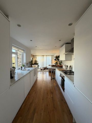 2 Bed Flat, Masbro Road, W14 - Photo 4