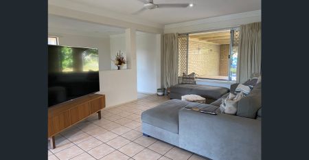 Waterfront Home in Exclusive Position! - Photo 5