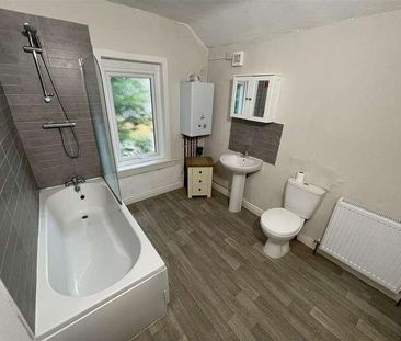 Park Road, Adlington, PR7 - Photo 2