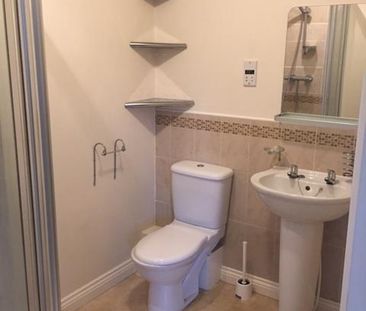 4 bedroom townhouse to rent - Photo 4