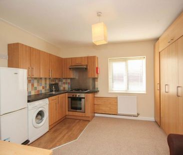 Studio to rent - Photo 4