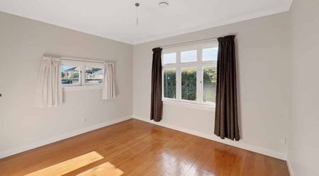 ROSLYN - 3 BEDROOMS - Photo 5