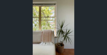 Furnished Studio apartment with Leafy Outlook - Photo 2