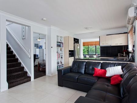 Welcome Home! - Photo 2