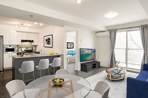 6500 Decarie Blvd, Montréal, QC - Photo 1