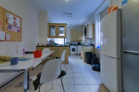 7 bedroom terraced house to rent - Photo 3