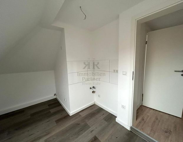 Kleine Dachgeschosswohnung in Gelsenkirchen Bismark - Photo 1