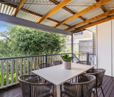 384A Annerley Road, Annerley QLD 4103 - House For Rent | Domain - Photo 3