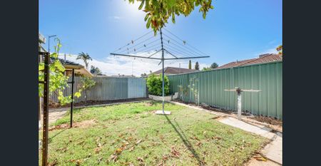 Neat 2 Bedroom Unit - Photo 2