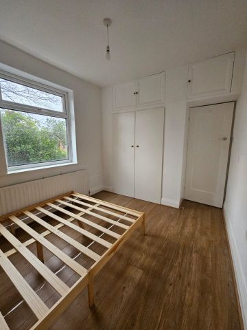 2 Bed Flat, Moorside Road, M7 - Photo 5