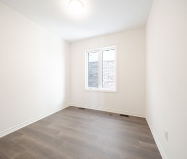 For Lease - 54 Debois Street Unit# #Main, Kawartha Lakes, Ontario - Photo 5