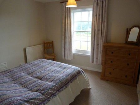 3 bedroom semi-detached house to rent - Photo 5