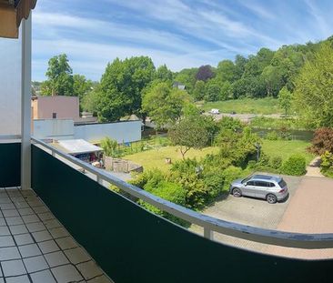 Großzügige 3-Raum-Wohnung mit Balkon - Foto 4