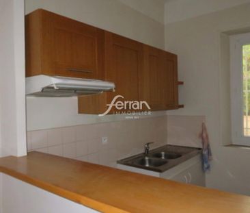 Location Appartement 2 pièces 45m² DRAGUIGNAN 83300 - Photo 2