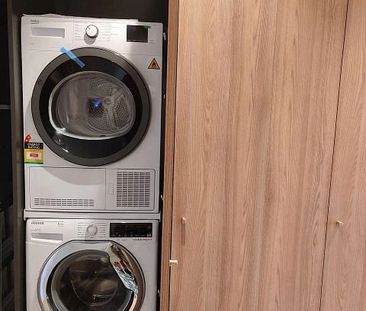 CBD 1BR Now $535 – Balcony, Luxe Bath, Big Storage - Photo 3