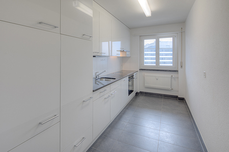 4-Zimmerwohnung mit zwei Balkonen im 1. Stock im Liebefeld - Foto 4