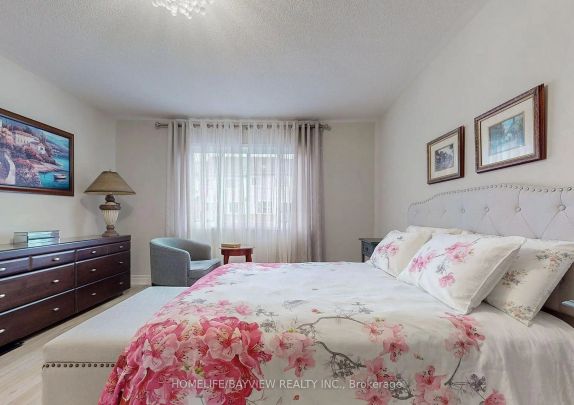 Condo Townhouse For Lease | N9255432 - Photo 1