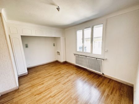 Location Appartement 4 pièces 87m² ST MARTIN D HERES 38400 - Photo 3
