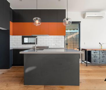 Large One Bedroom Period Home with a Striking Modern Edge! - Photo 1