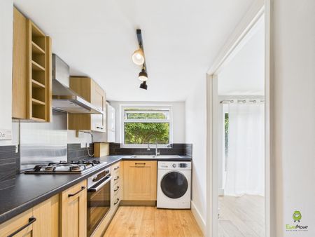 1 Bedroom - Photo 5