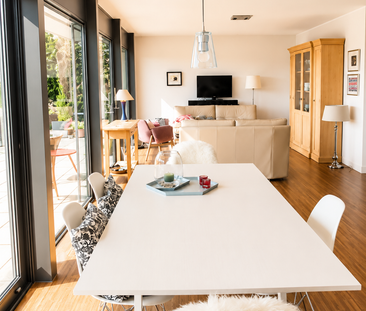 Exklusive 3.5-Zimmerwohnung mit Panoramaaussicht und Doppelgarage inkl. E-Ladestation - Photo 6