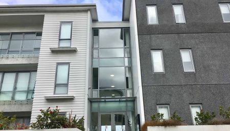 MODERN & STYLISH - Photo 5