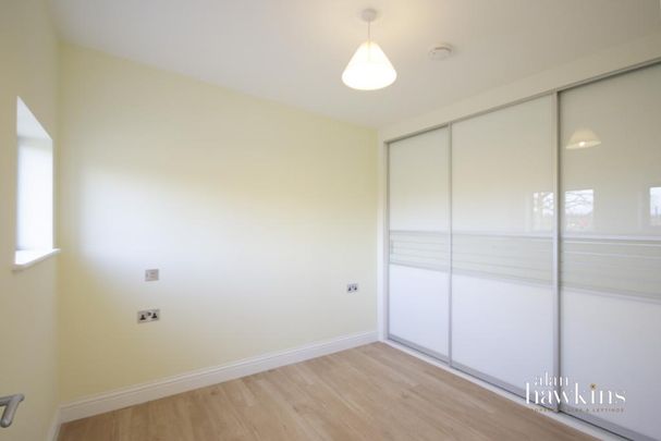 1 bedroom barn conversion to rent - Photo 1