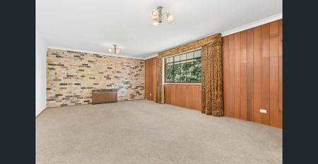 Family Home with Expansive Gardens - Photo 4