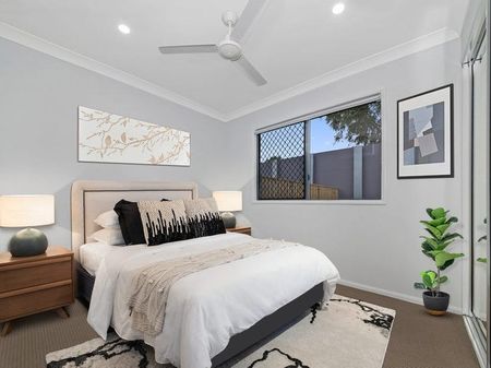 Modern, Low-Maintenance Living in a Quiet Oonoonba Pocket! - Photo 2