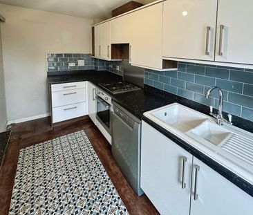 Brutus Court, Lincoln, North Hykeham - Photo 2