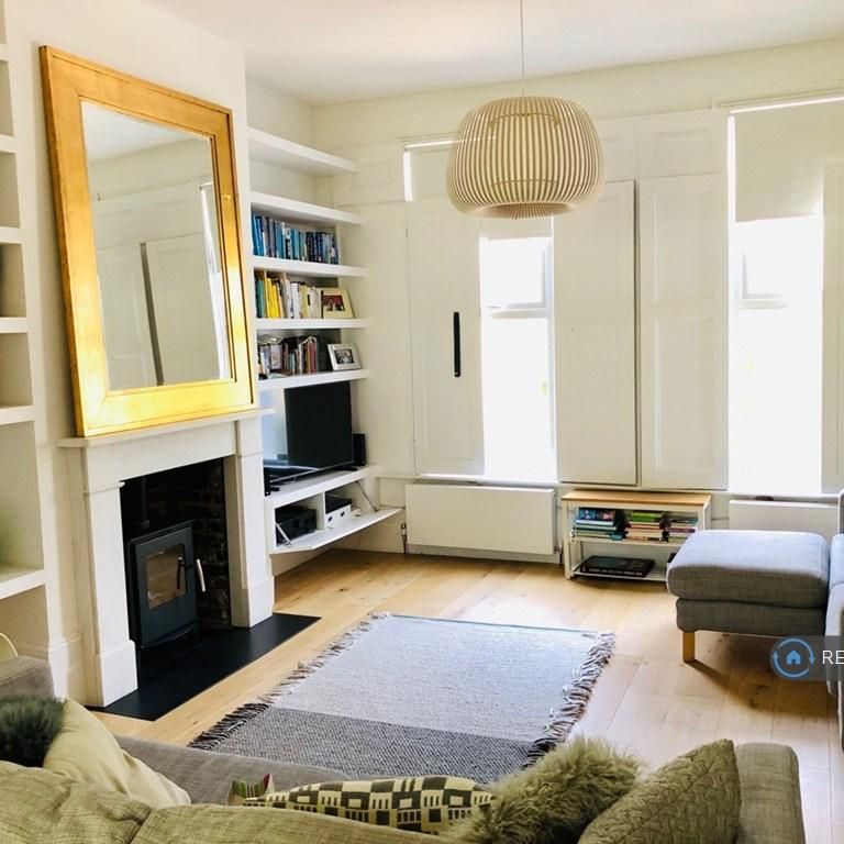 6 bedroom terraced house to rent - Photo 1