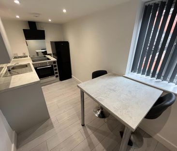 1 bedroom flat to rent - Photo 4