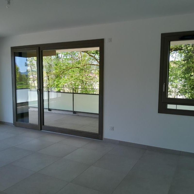 Location Appartement 3 pièces 65m² ANNECY 74370 - Photo 1