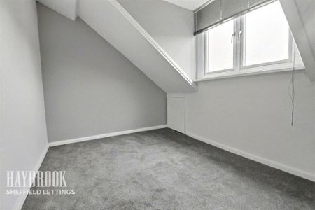 3 bedroom terraced house to rent - Photo 4