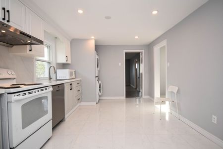 For Lease - 296 Altha Avenue Unit# Unit 2, Vanier and Kingsview Park, Ontario - Photo 3