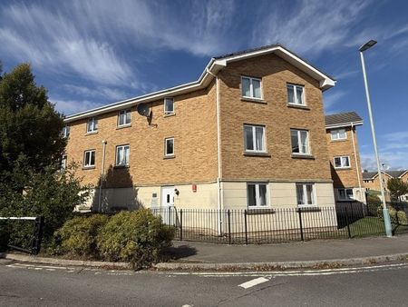 Banyard Close, Cheltenham, GL51 - Photo 2