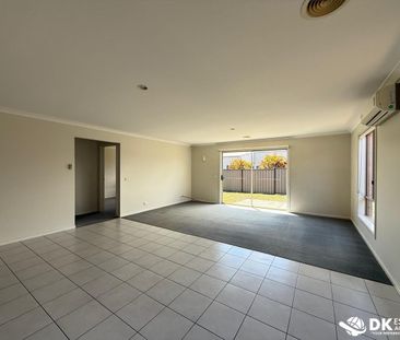 4 Bedroom Family Home - Photo 6