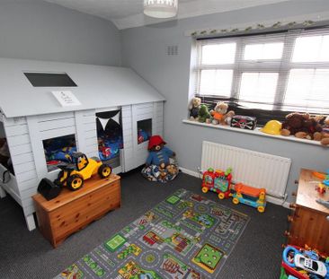 2 bedroom semi-detached house to rent - Photo 3